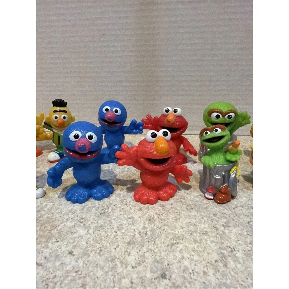 Vintage Sesame Street PVC Figure Lot 15pc Elmo Big Bird Bert Ernie Cookie Grover